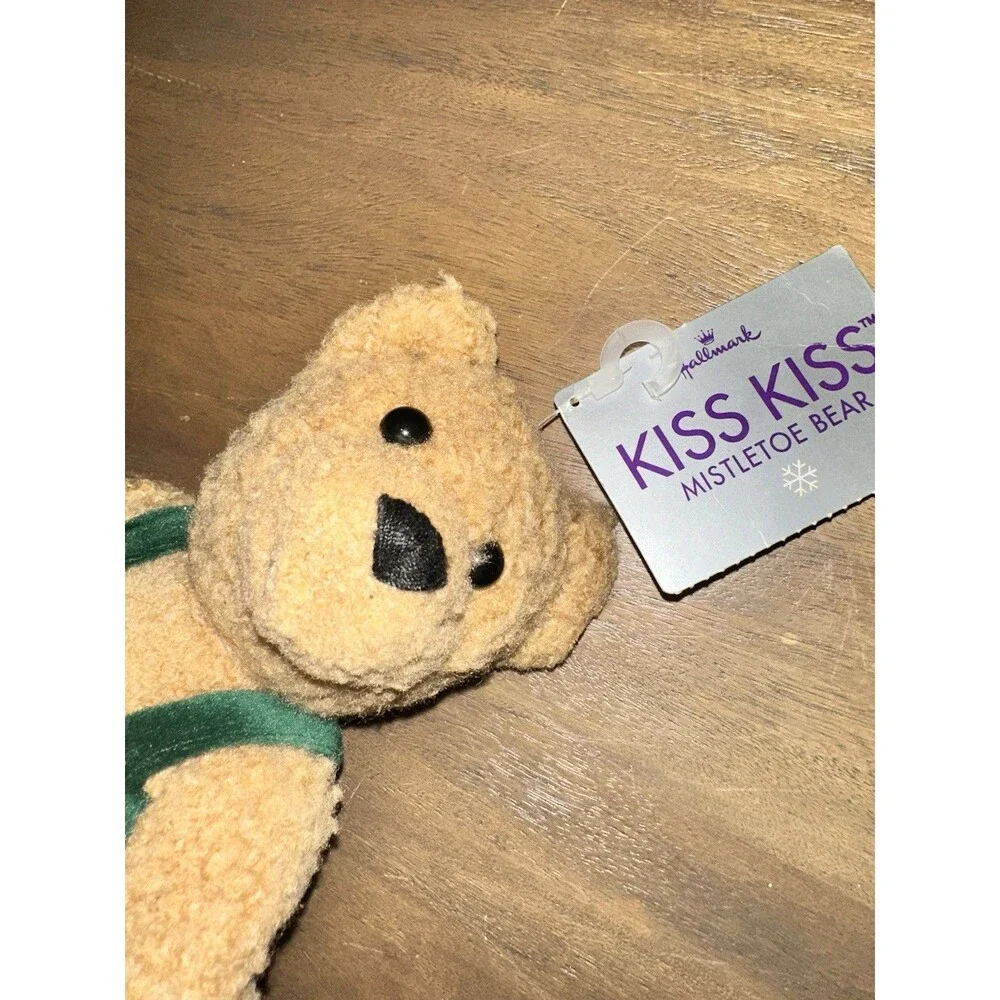 Vintage Hallmark Kiss Kiss Mistletoe Bear Teddy bear & Snowflake W/ Tag
